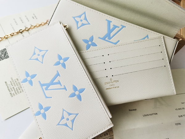 LVコピーウォレット角部分ディテール